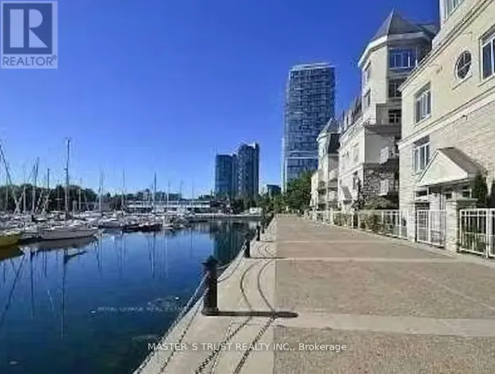 238 - 30 STADIUM ROAD, Toronto