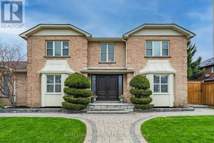 238 HOOVER DRIVE, Pickering