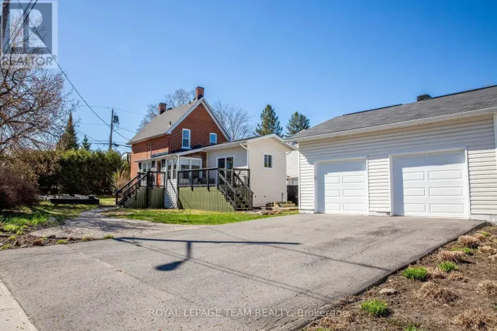 238 PARK AVENUE, Carleton Place