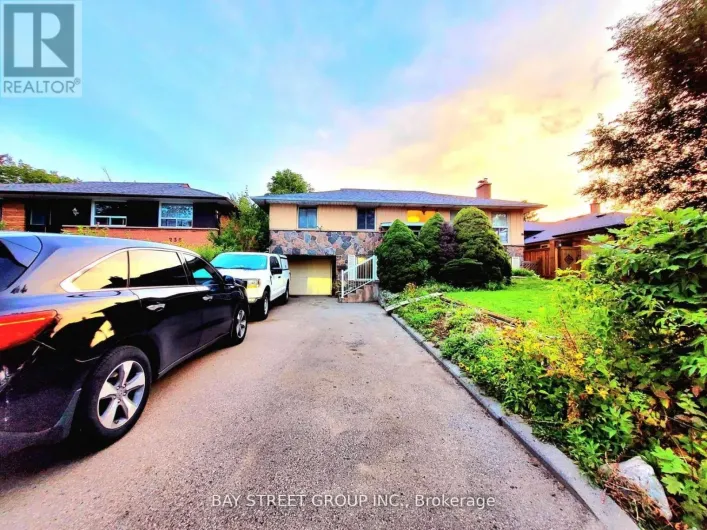 House for rent: 238 THE WEST MALL, Toronto