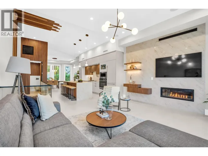 2380 MARINE DRIVE, West Vancouver