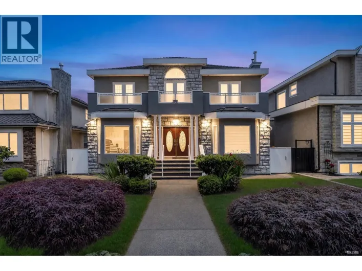 2381 E 40TH AVENUE, Vancouver