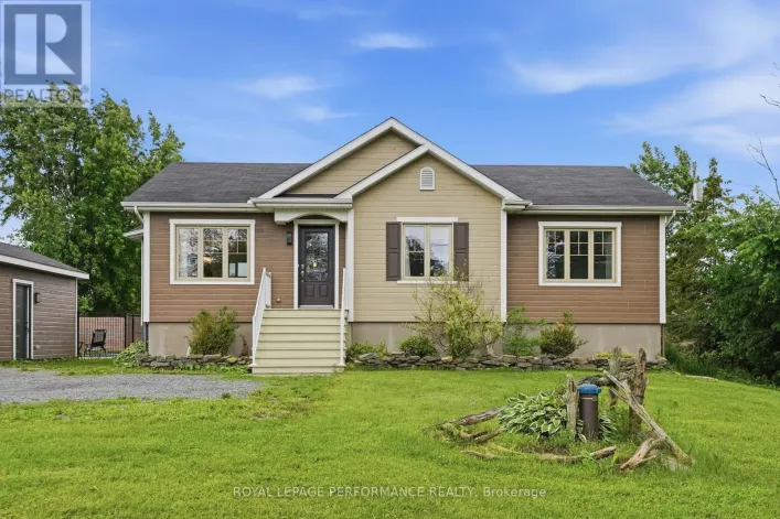 2383 BAY ROAD, Champlain