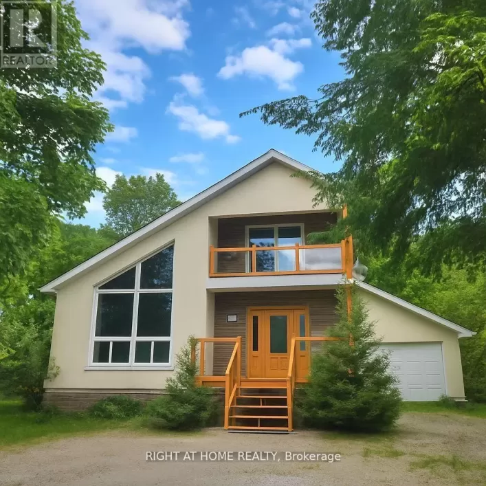 2384 CHAMPLAIN ROAD, Tiny