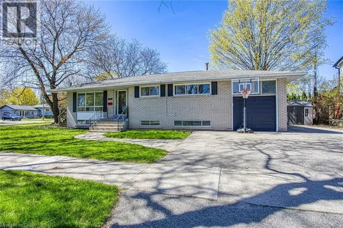 2387 CYPRUS Avenue, Burlington