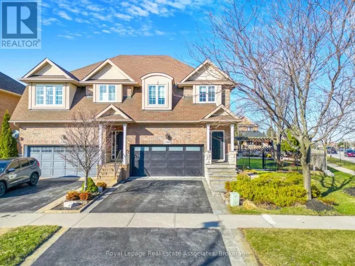 2388 STONE GLEN CRESCENT, Oakville