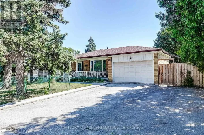 239 DRIFTWOOD AVENUE, Toronto