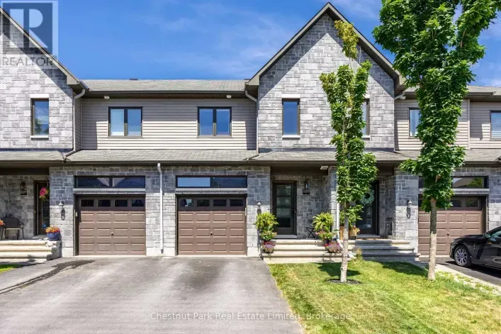 239 KING STREET, Carleton Place