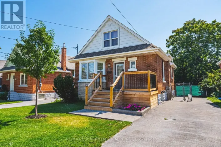 239 ROSEWOOD ROAD, Hamilton