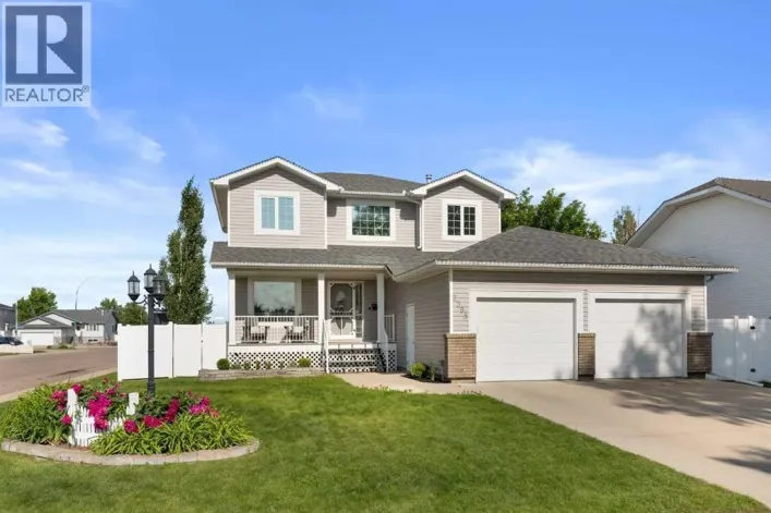 2395 Hawthorne Avenue NE, Medicine Hat