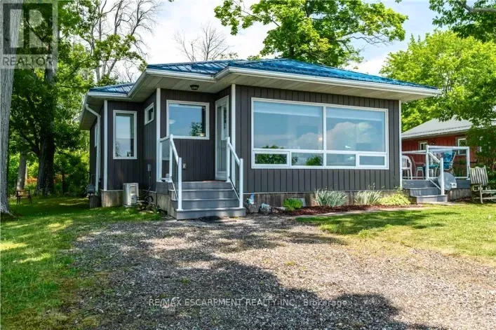 House for sale: 2399 LAKESHORE ROAD, Haldimand