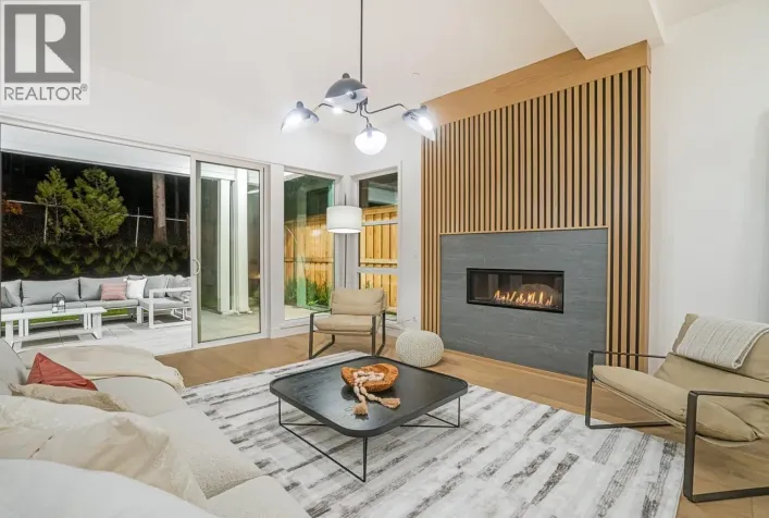 23B GLENMORE DRIVE, West Vancouver