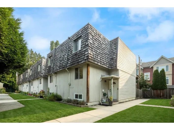 24 11735 89A AVENUE, Delta