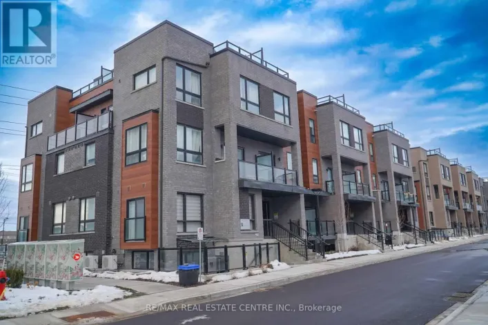 24 - 14 LYTHAM GREEN CIRCLE, Newmarket