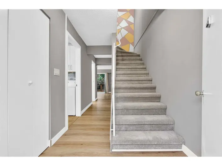 24 27090 32 AVENUE, Langley