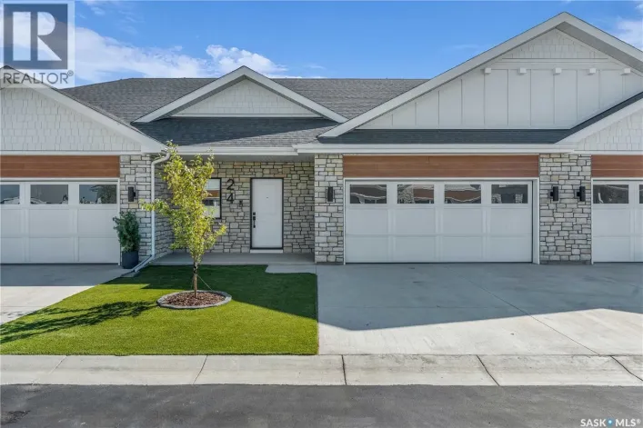 Row / Townhouse for sale: 24 720 Brighton BOULEVARD, Saskatoon