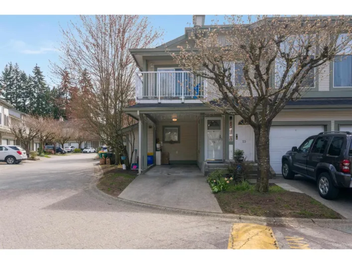 24 8892 208 STREET, Langley