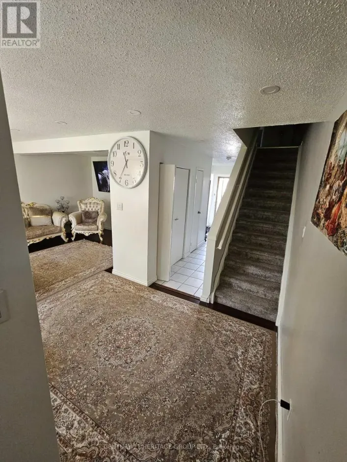 24 - 89 HIGHVIEW AVENUE E, London South