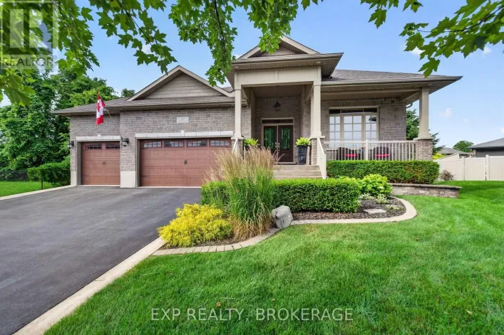 24 ADMIRAL'S COURT, Loyalist