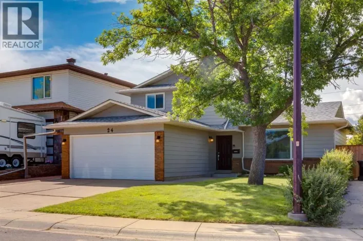 24 Berkley Place NW, Calgary