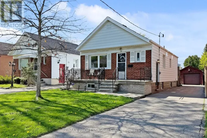 24 BRAEBURN AVENUE, Toronto