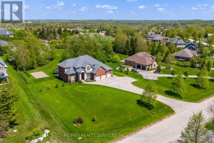 24 BROOKHAVEN CRESCENT, East Garafraxa