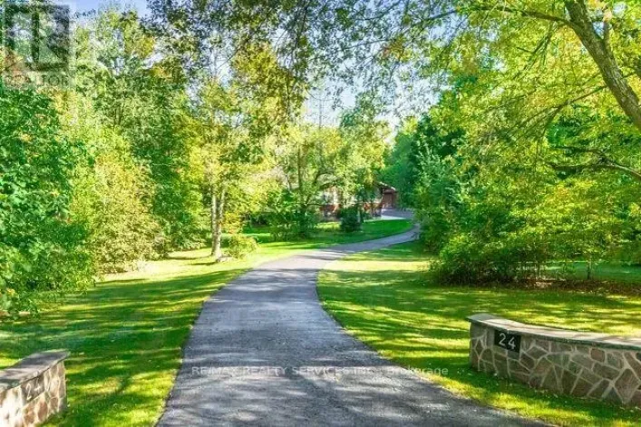 24 CEDAR DRIVE, Caledon