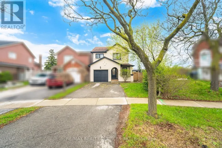 24 FOXACRE ROW, Brampton