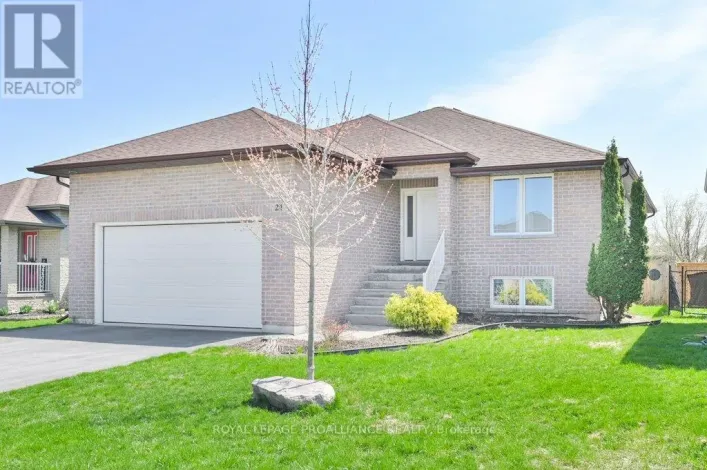 24 FREEDOM CRESCENT, Quinte West