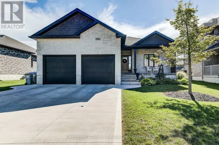 24 GILMER CRESCENT, North Perth