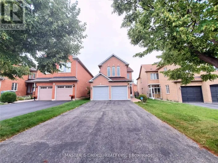 24 GOLDEN OAK AVENUE, Richmond Hill