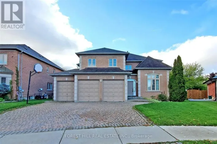 24 GREEN ASH CRESCENT, Richmond Hill