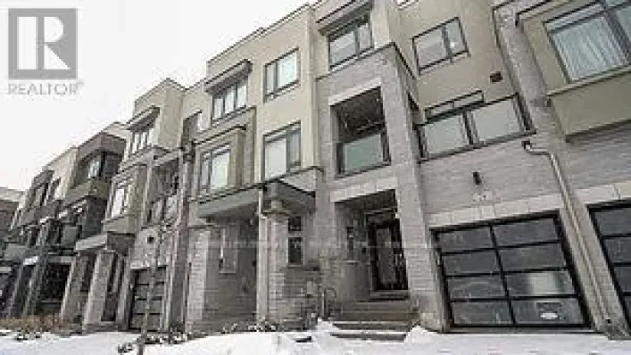 24 HAROLD LAWRIE LANE, Markham