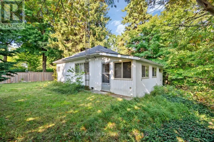 24 HURON STREET N, Ashfield-Colborne-Wawanosh