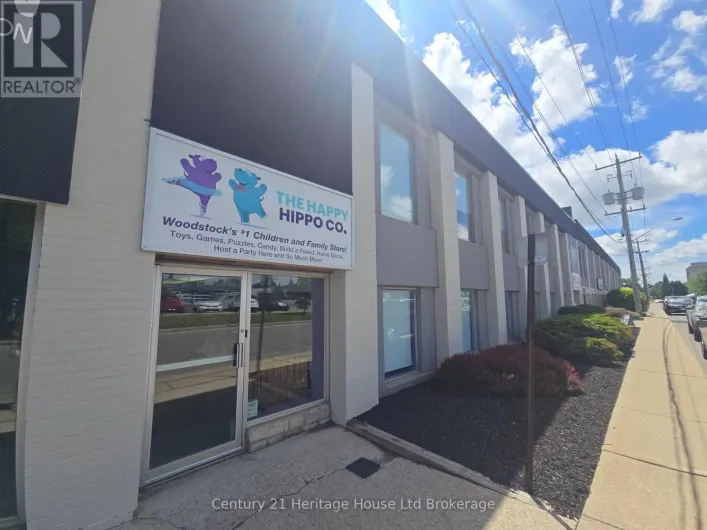 24 KENT STREET, Woodstock