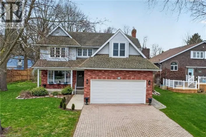 24 LAKESIDE Place E, Port Colborne
