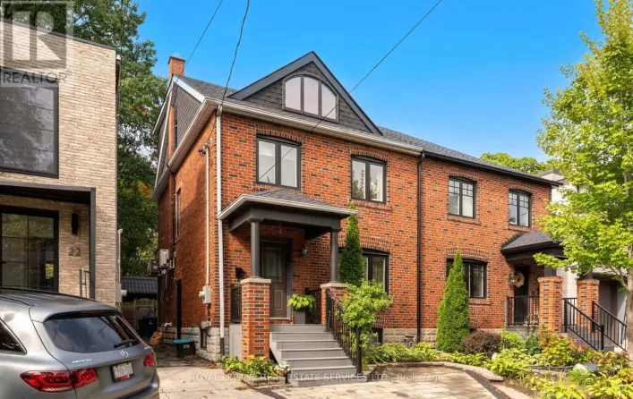 24 MANN AVENUE, Toronto