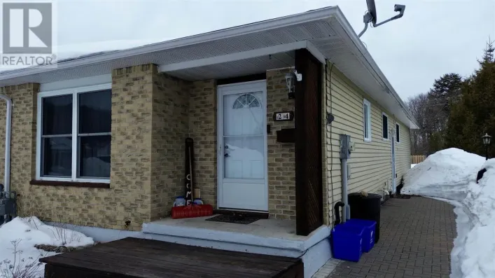 24 McQuarrie PL, Elliot Lake
