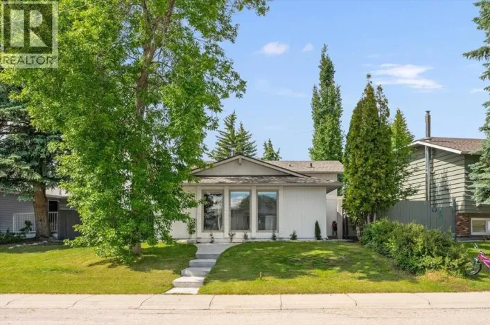 24 Midglen Drive SE, Calgary