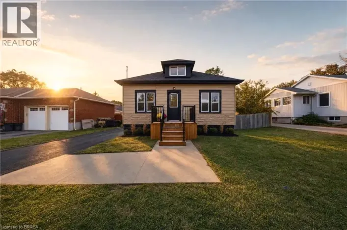 24 PARK Road N, Brantford