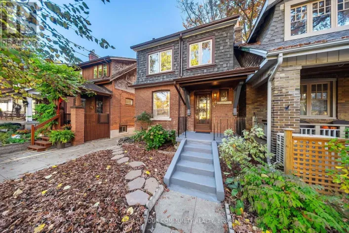 24 PATRICIA DRIVE, Toronto