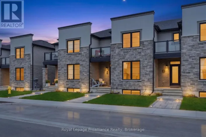 24 RIVERSTONE WAY, Belleville