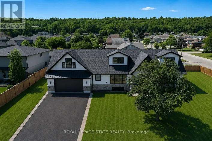 24 ROYCE AVENUE, Hamilton