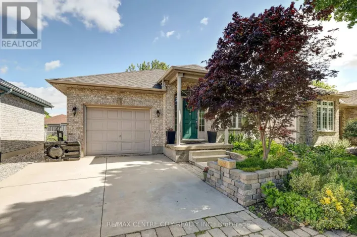 House for sale: 24 SCHREYER DRIVE, St. Thomas