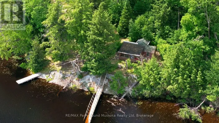 24 SOUTH CRANE LAKE ROAD, The Archipelago