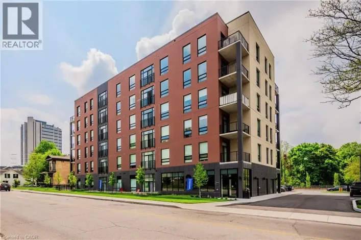 24 UNION Street E Unit# 403, Waterloo