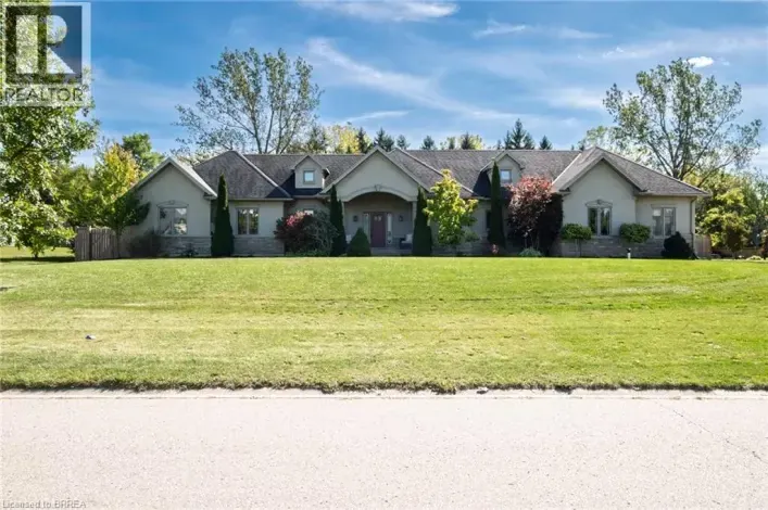 24 WINGROVE WOODS, Brantford