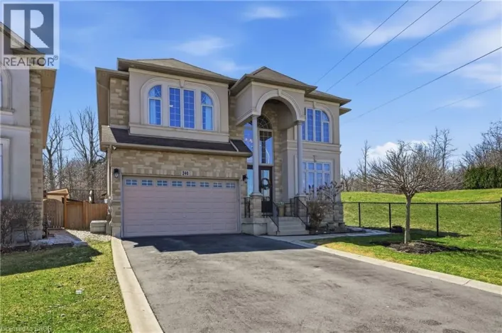 240 CLOVERLEAF Drive, Ancaster