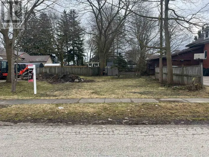 240 CUMBERLAND STREET, Minto