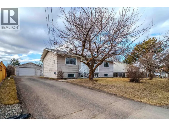 240 DOGWOOD AVENUE, 100 Mile House